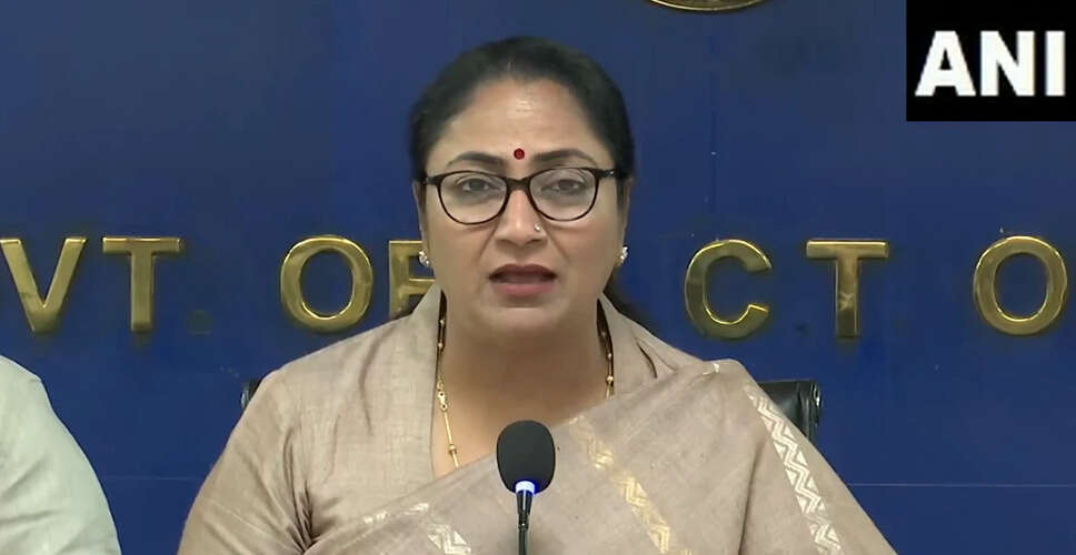 Delhi Chief Minister Discusses Long-Term Strategies to Combat Pollution