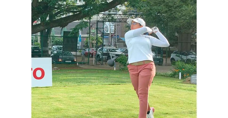 Riya Jadon Leads Women's Pro Golf Tour with Impressive Start