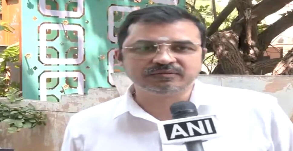 AIADMK Spokesperson Criticizes Tamil Nadu Congress Leadership Amid Alliance Tensions