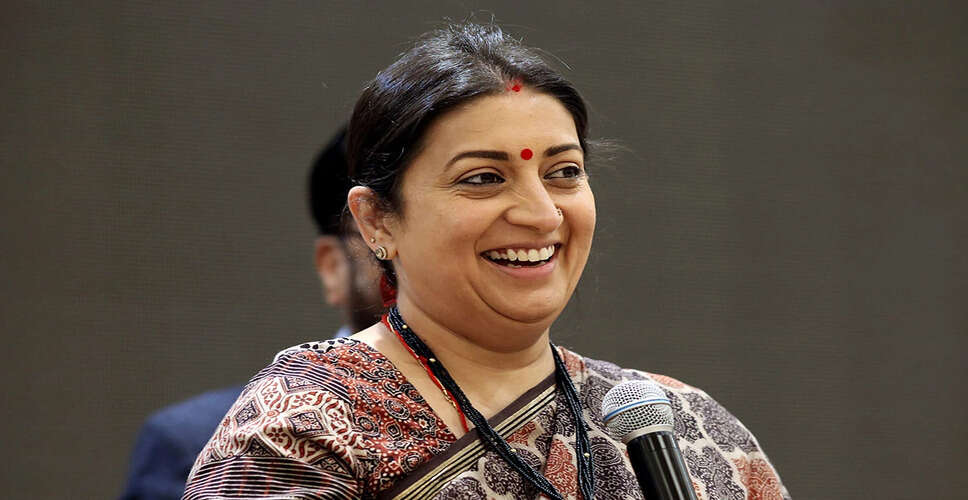 Smriti Irani Shares Insights on Her Career in 'Aap Ki Adalat'