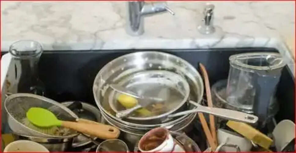 Unusual Domestic Dispute Leads to Police Intervention in Uttar Pradesh