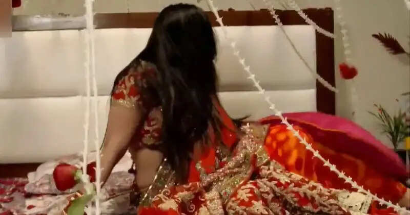 Understanding the Thoughts of Newlyweds on Their Wedding Night