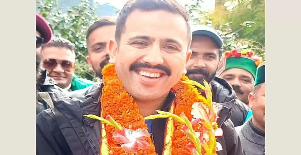 Vikramaditya Singh Critiques Congress for Excluding Virbhadra Singh's Posters at Mandi Event