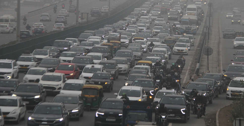 Delhi Government Imposes Fuel Ban on Older Vehicles Starting November 1
