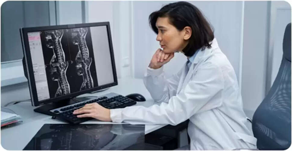 Understanding Osteoporosis: Key Signs and Awareness on World Osteoporosis Day 2025