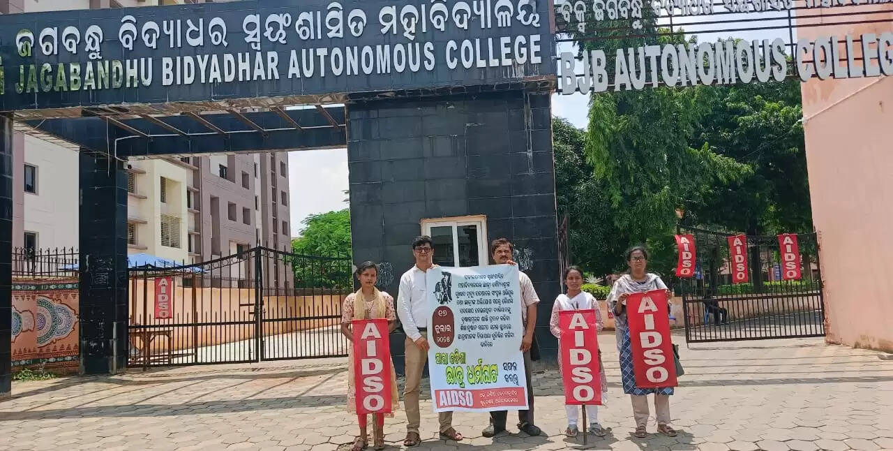 What Impact Does the Odisha Port Have on Local Communities? Insights from Bhubaneswar to Puri