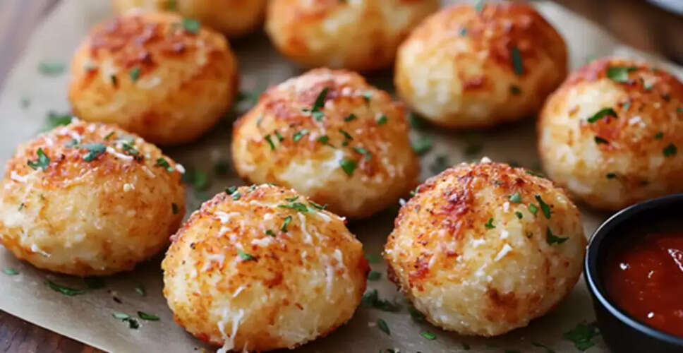 Delicious Homemade Pizza Bombs Recipe