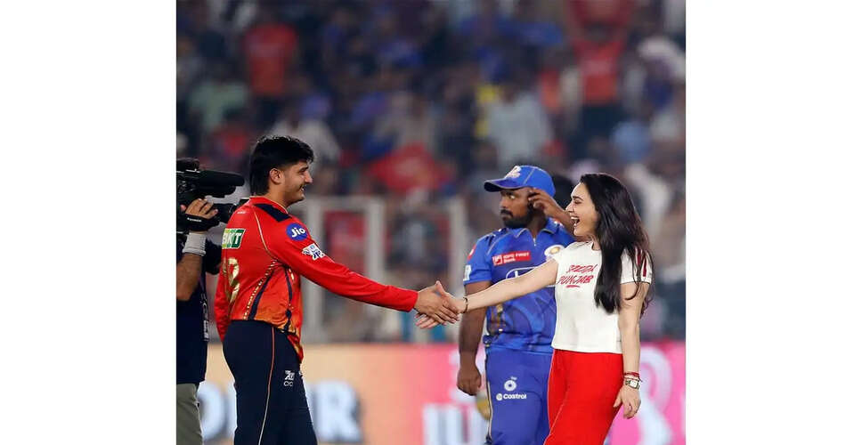 Punjab Kings Stars Connect with Injured Fan After Match Incident