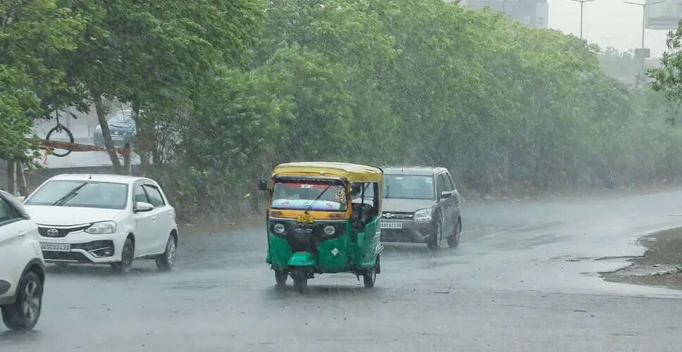 Light Rain Expected in Delhi and Surrounding Areas