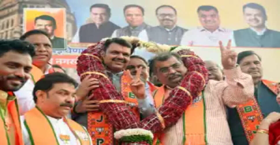 Maharashtra's Civic Polls: How the BJP's 'Double Engine' Strategy is Reshaping Urban Politics