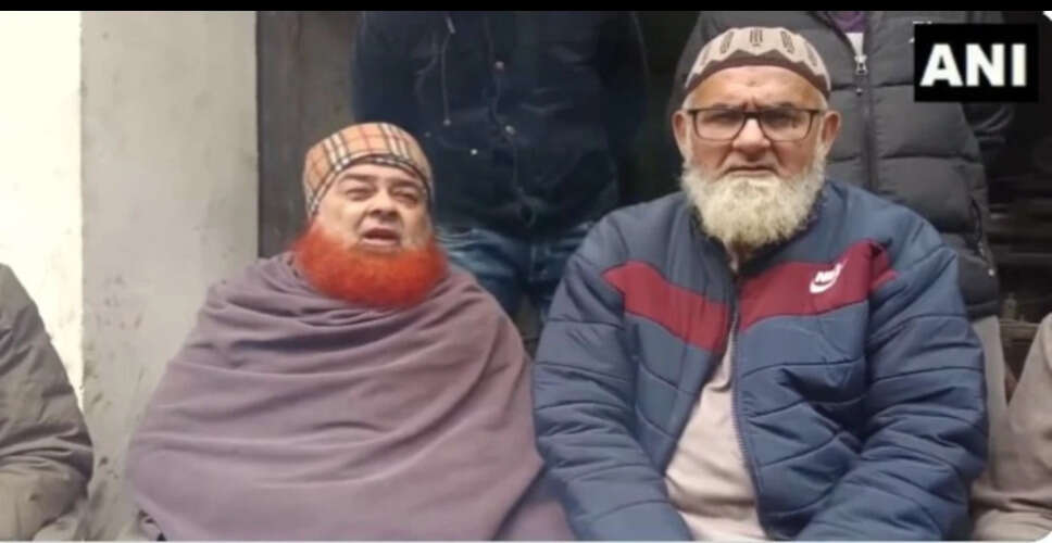 Emotional Reunion: Man Returns Home After 28 Years in Uttar Pradesh