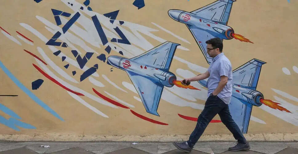 US Prepares for Potential Military Action Against Iran Amid Ongoing Diplomatic Efforts