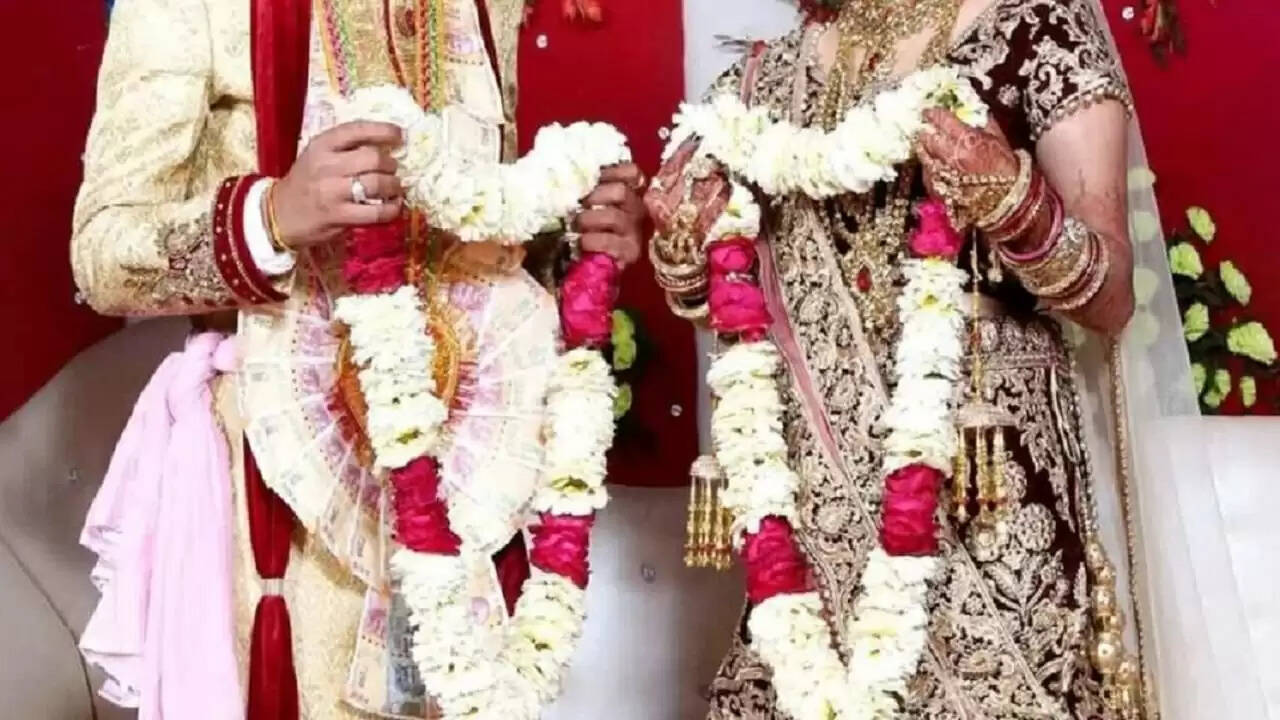 Unexpected Midnight Encounter Leads to Wedding in Uttar Pradesh