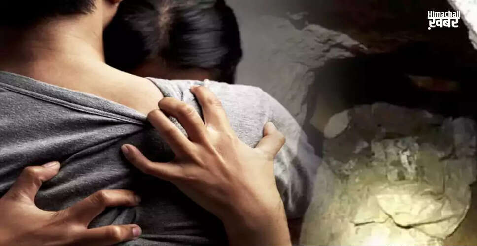 पड़ोसन के साथ छिपा अफेयर: सुरंग खोदकर रोमांस करने वाला मामला