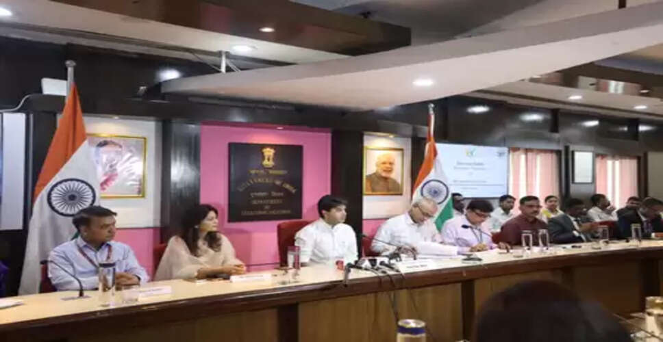 Centre launches Sanchar Saathi app in Hindi, 21 regional languages