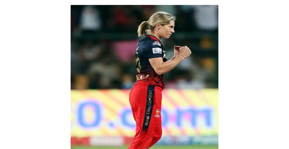 Sophie Molineux Exits ODI Series Against India Due to Injury