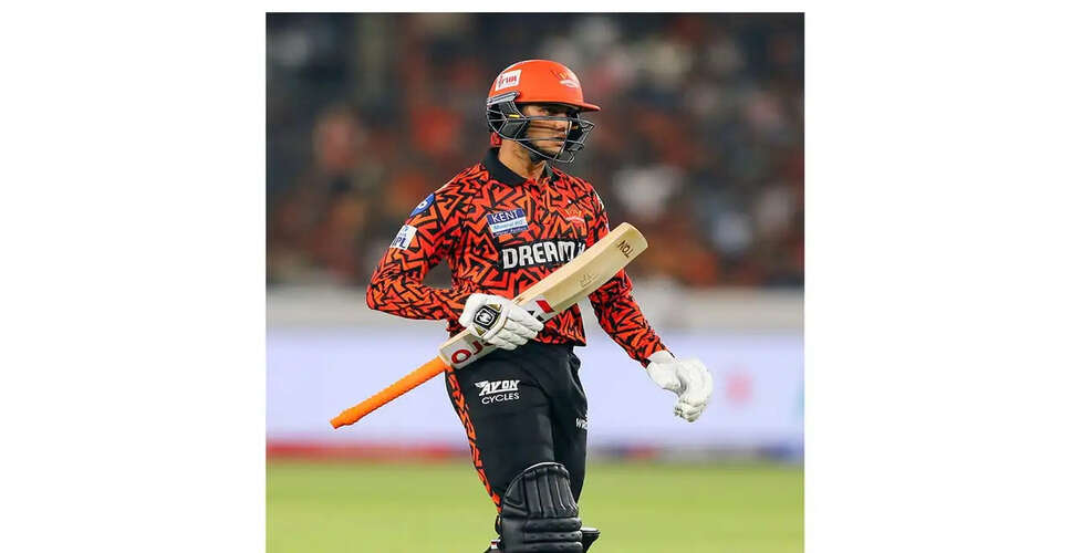 Anil Kumble Compares Abhishek Sharma to Virender Sehwag Ahead of IPL 2026