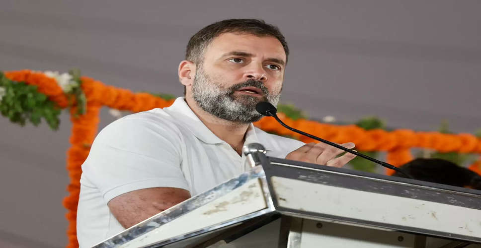 Rahul pays tributes to Cong leaders killed in 2013 Maoist attack