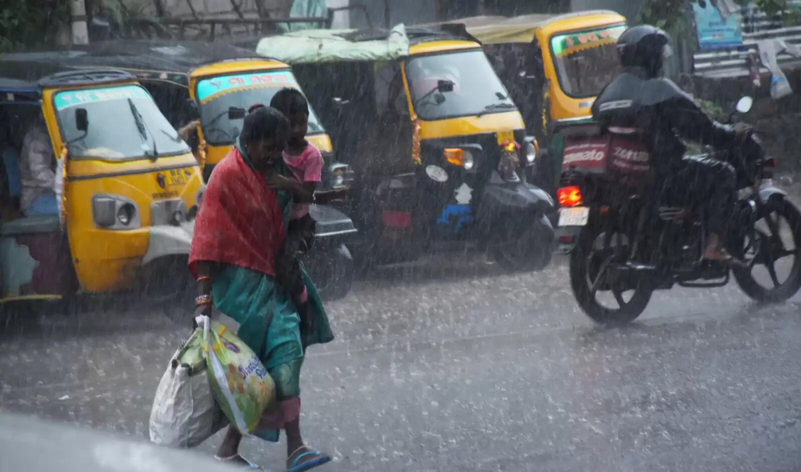 Bhubaneswar Faces Heavy Rain: Highlights from Guru Dakshina Samman Utsav