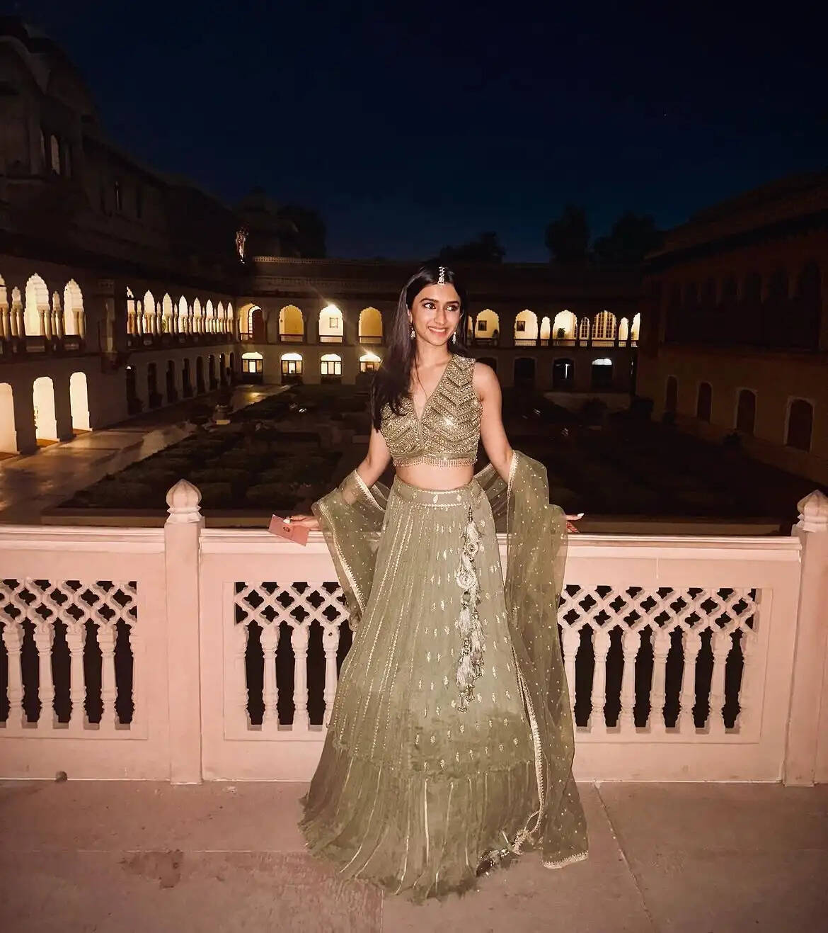 Bollywood's New Wave: Young Actresses Shine in Golden Sarees
