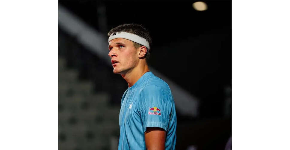 Mensik Makes History with Semifinal Spot at French Open