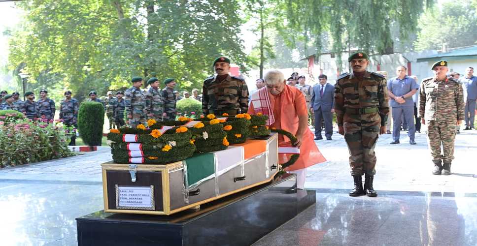 J&K L-G pays homage to martyred soldier