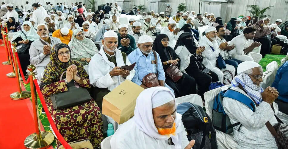 Political Controversy Erupts Over Increased Hajj Airfare in India