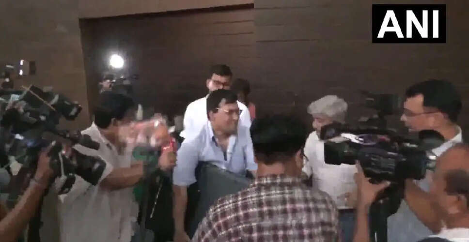 Kolkata Police Visits TMC MP Abhishek Banerjee's Residence Amid Property Notices