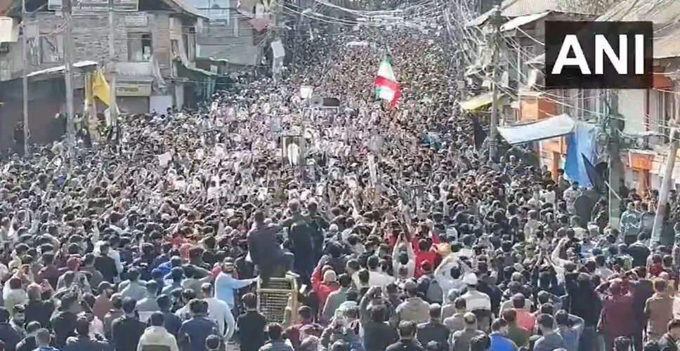 Mass Protests in Jammu and Kashmir Express Solidarity with Palestine and Iran
