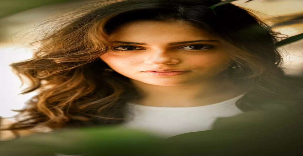 Ayushmann Khurrana Welcomes Aneet Padda to Maddock Horror Comedy Universe