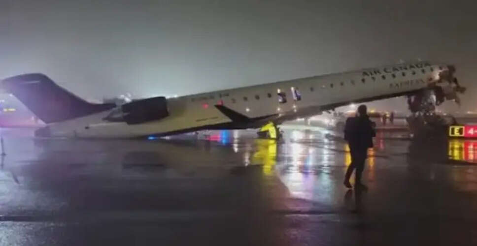 Serious Aircraft Incident at LaGuardia Airport Amid Bad Weather