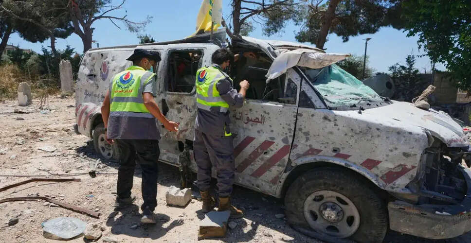 Escalating Tensions: Israeli Strikes in Southern Lebanon Result in Casualties
