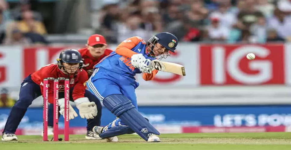 England Clinches Narrow Victory Over India in Thrilling T20I Clash