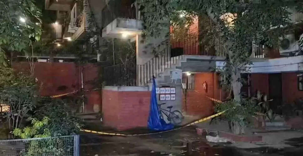 Shocking Murder in Delhi: Neighbor Kills Father and Son Over Money Dispute