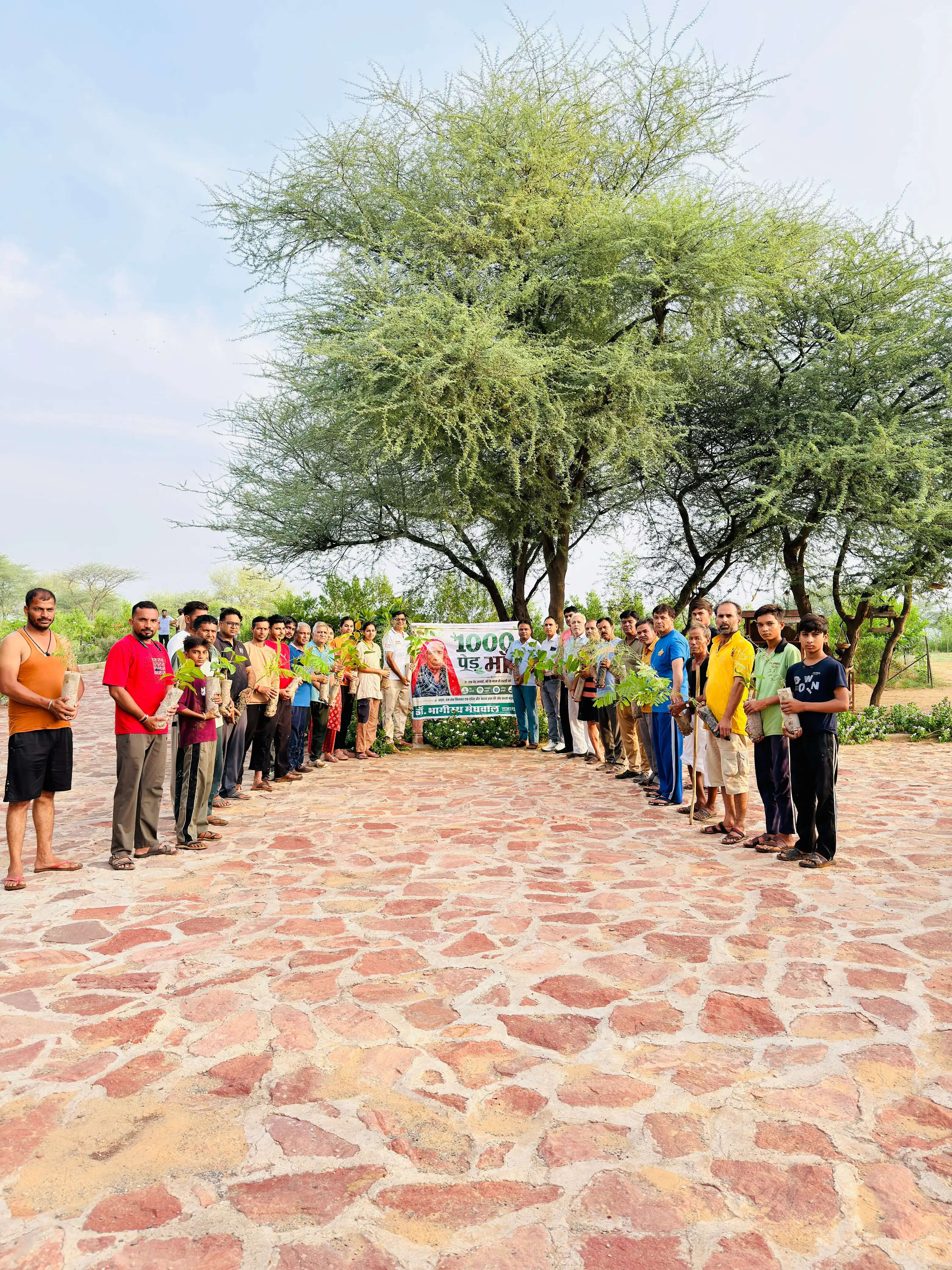 500 Khejri Trees Planted in Memory of Late Sajana Devi to Promote Environmental Awareness