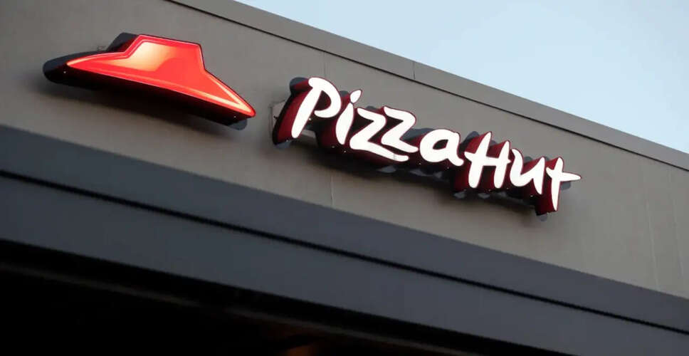 Pizza Hut's Ownership Transition: Yum Brands to Sell for $2.7 Billion