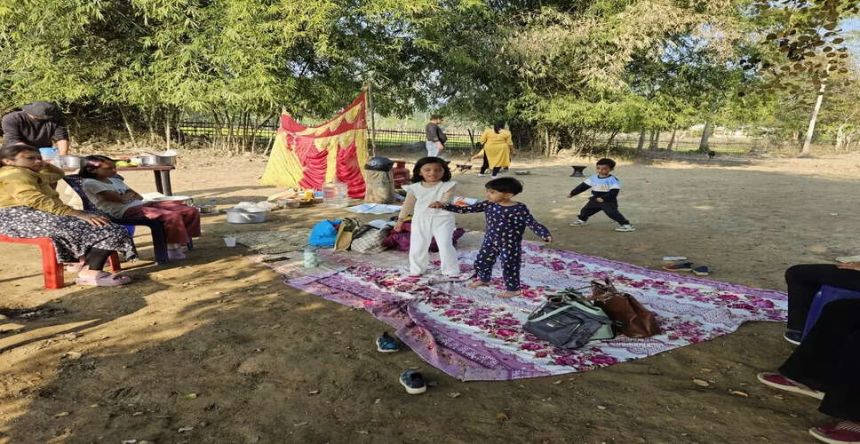 The Evolution of Picnics: From Traditional Gatherings to Resort Retreats