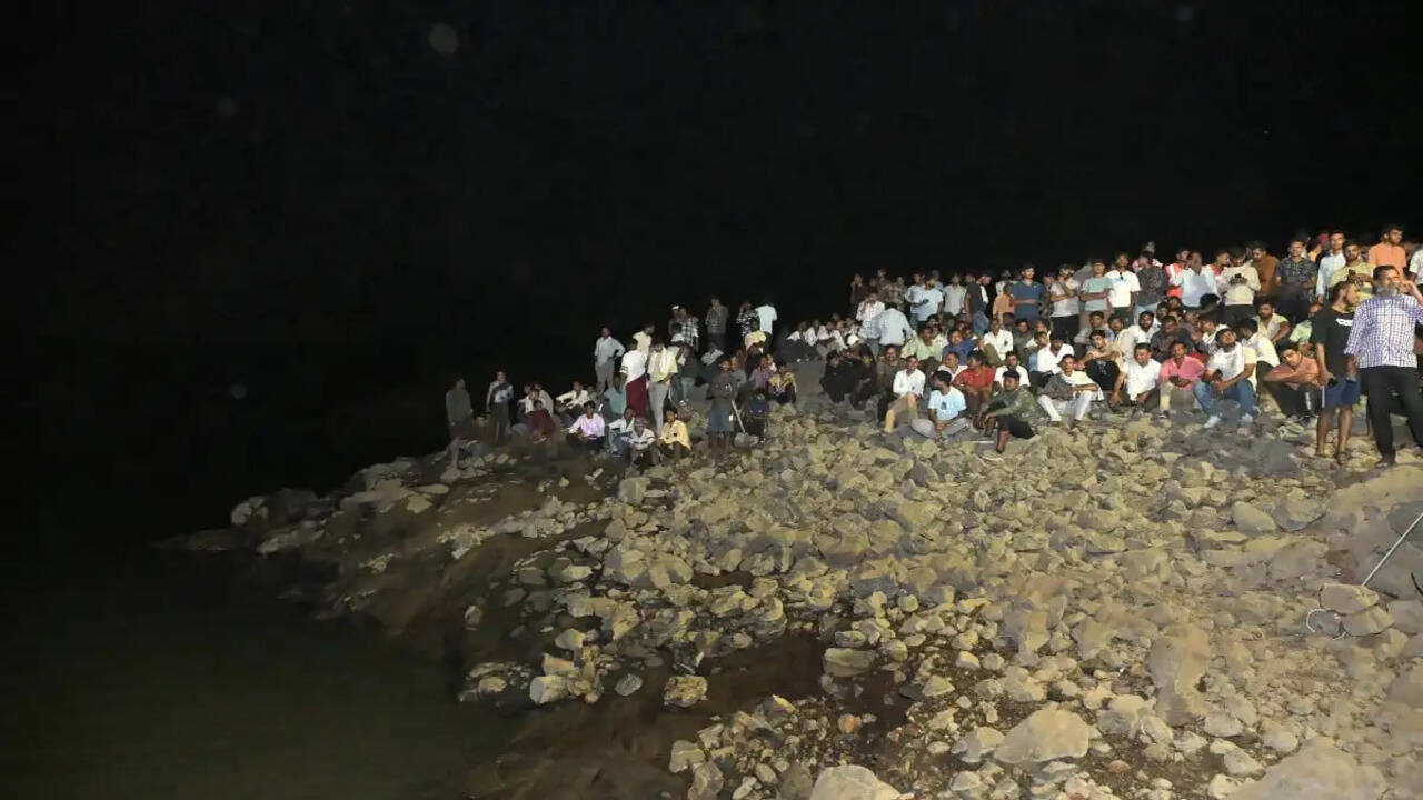 Jabalpur boat tragedy: 9 dead, survivors allege negligence | Quick Digest