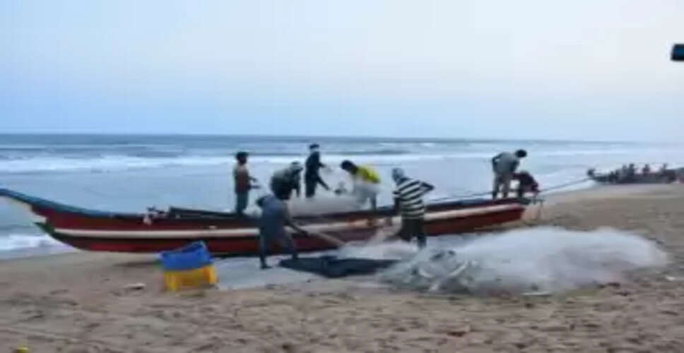 Tensions Rise as Sri Lankan Navy Detains Tamil Nadu Fishermen: What&rsquo;s Next?