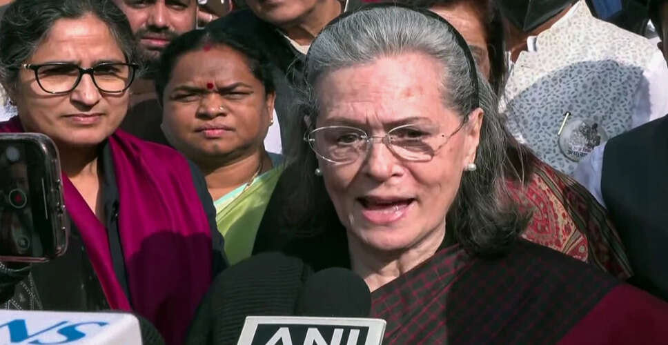 Sonia Gandhi Critiques Modi Government Over Proposed Employment Bill