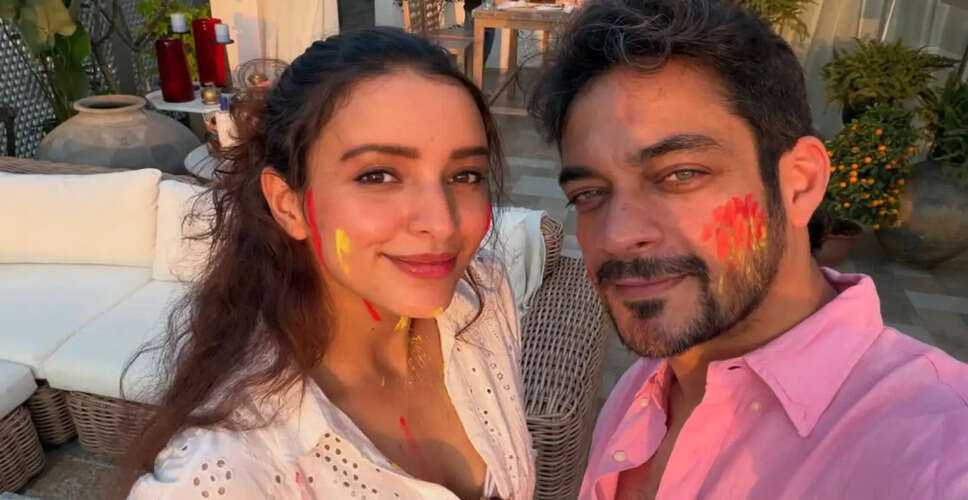 Bollywood Stars Celebrate Holi 2026: Triptii Dimri and Sam Merchant's Sweet Moments