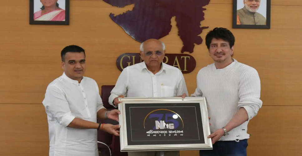 What Makes Dhabkaaro a Landmark Film in Gujarati Cinema?