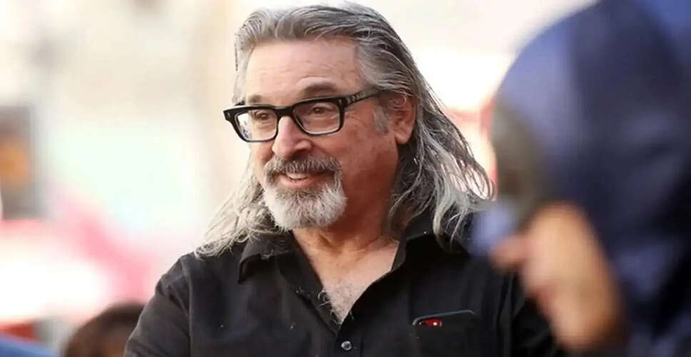 Hollywood Icon Robert Carradine Passes Away at 71, Family Advocates for Mental Health Awareness