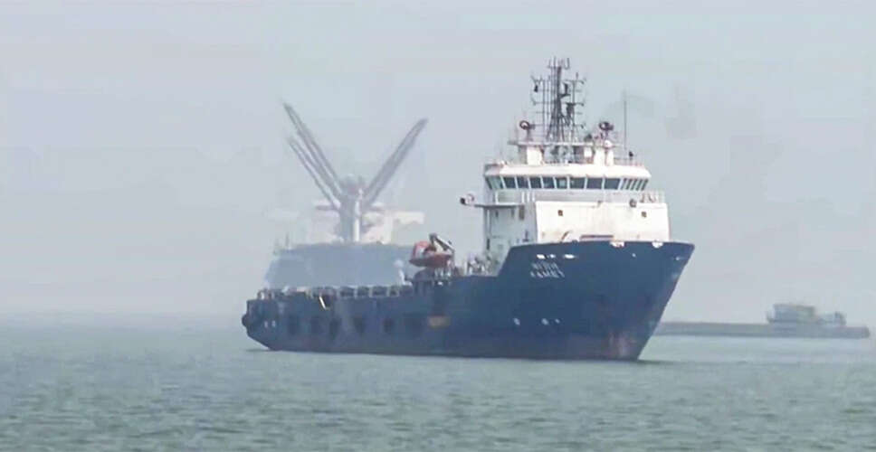 Indian Oil Tanker Safely Reaches Gujarat Amid Middle East Tensions
