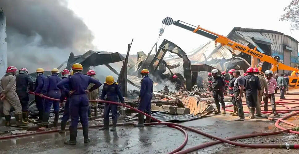 Tragic Accident in Gujarat Claims Lives of Seven Pilgrims