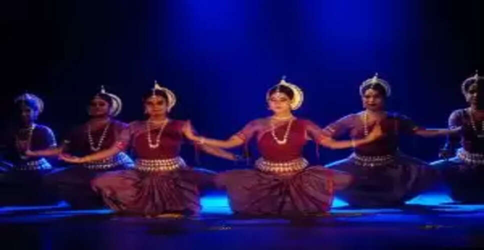 Bhubaneswar's Transport Chaos: Drivers' Strike Causes Fuel Station Mayhem