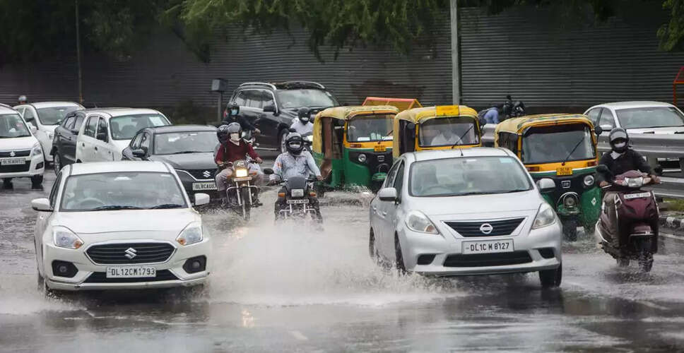 Severe Thunderstorms Disrupt Flights at Delhi Airport