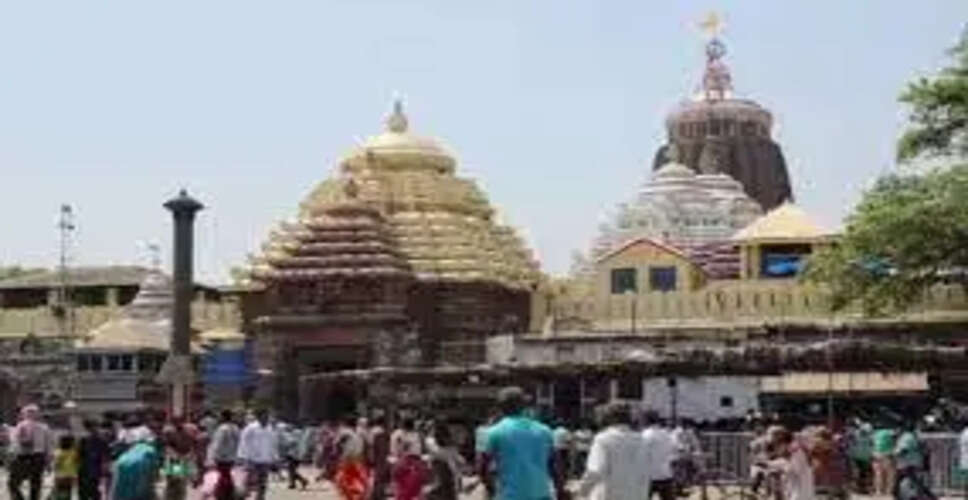 Puri Police Crack Down on Fake Temple Servitors: 12 Arrested for Extortion