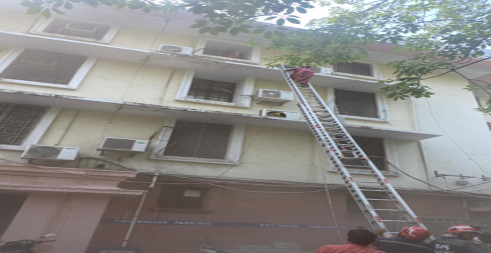 Seven rescued from after fire breaks out at Income Tax office in Delhi (Lead)