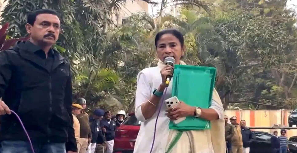 Political Turmoil in West Bengal Following ED Raids on TMC Strategist